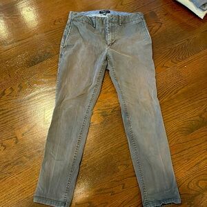 Banana Republic Fulton chino. 30 W x 30 L